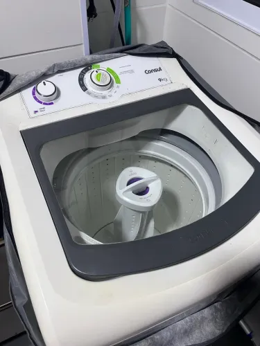 Vendo máquina de lavar cônsul 9kg.