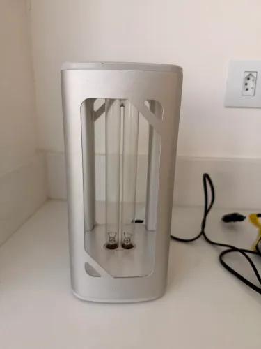 Luminária de mesa Philips para desinfecção