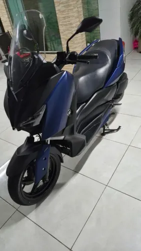 X-max 250