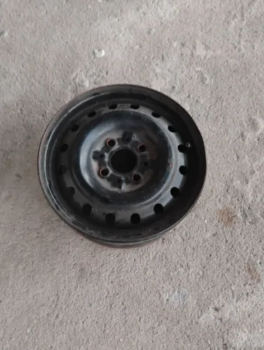 Roda Fiat aro 13