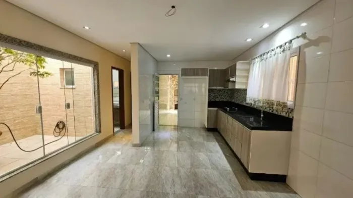 Vende se casa 3 quartos