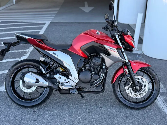 Fazer 250 2020 FZ25 em excelente estado!! Abaixo da fipe!!