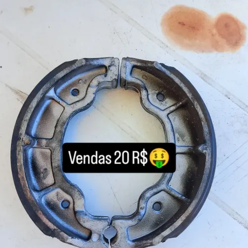 Sapata de freio traseiro 