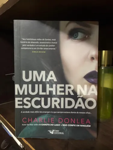 Uma Mulher na Escuridão. Livro à venda, ideal para quem ama suspense! ?
