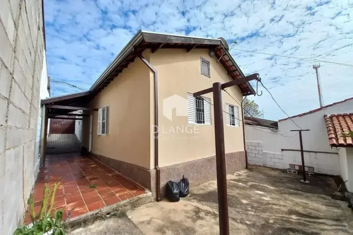 Casa à venda no bairro Jardim dos Oliveiras em Campinas - SP