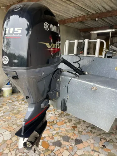 Motor de popa 115 Yamaha v max 