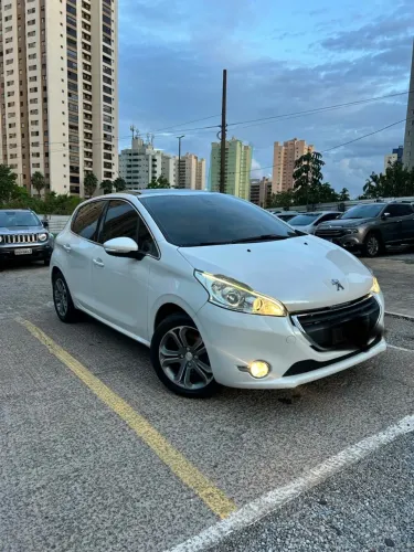 Peugeot 208 Griffe 1.6 Flex 16V 5P Aut. 2014