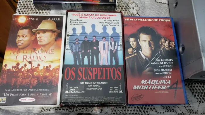 Lote 3 Fitas VHS Os Suspeitos, Meu nome é Rádio e Maquina Mortífera 4