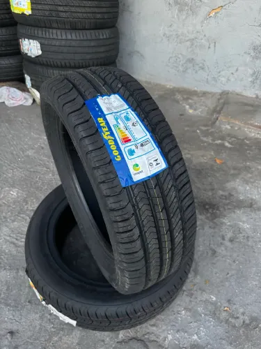 Pneus Goodyear 185/70 Aro 14