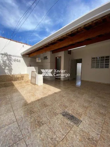 Casa com 2 quartos para locação no Centro - Rio Claro/SP