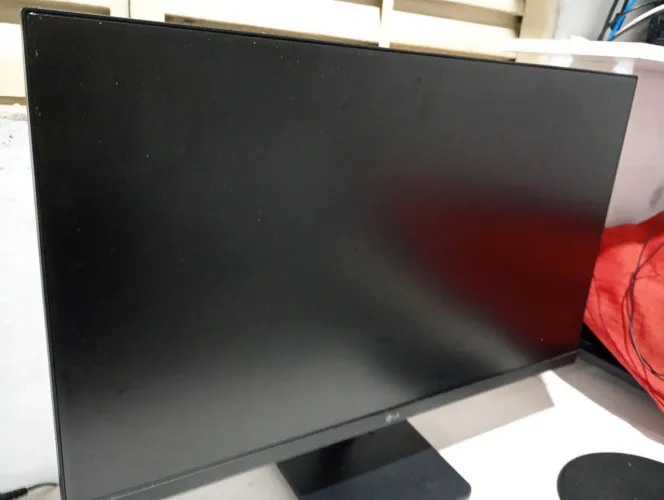 Monitor LG 27 zero frame sem bordas laterais ser novo