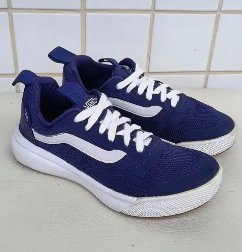 TÊNIS INFANTIL VANS - tamanho 33 - menino