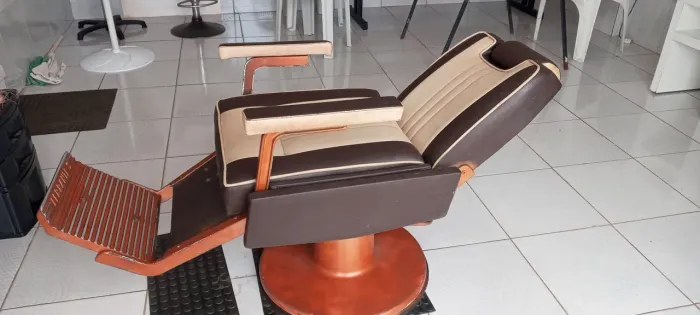 Cadeira FERRANTE Retrô