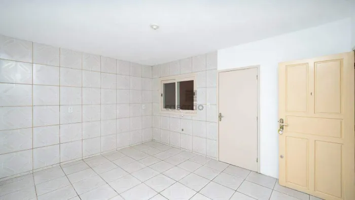 Casa em Condomínio para Aluguel no Bairro Fragata (Pelotas/RS) 1 Dorm, Quintal