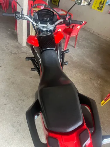 Vendo uma moto Bros 160 ano 2020