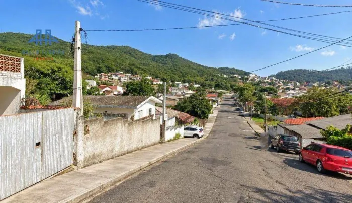 TERRENO COM ESCRITURA PÚBLICA de 345m² À VENDA NO MONTE VERDE em excelente rua e localizaç