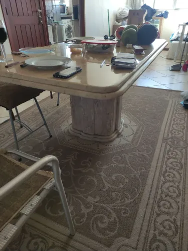 Mesa de mármore 