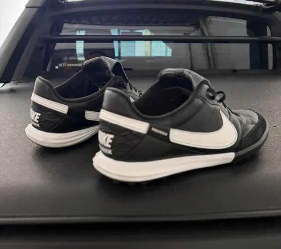 Chuteira society Nike premier 3 TF