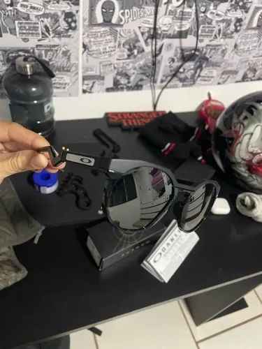Óculos de Sol Oakley latch Original