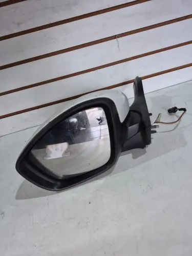 Retrovisor Peugeot 208 2013 a 2019 lado esquerdo