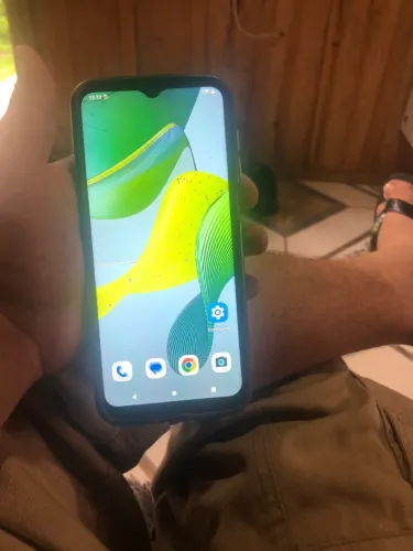 Celular moto e 13 de 64gb 