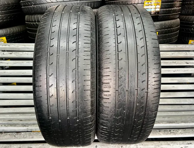 Par de Pneus 215/60/17 Goodyear EfficientGrip SUV / Pneu 215/60R17