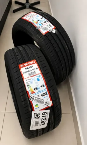 Pneu 165/35 R18