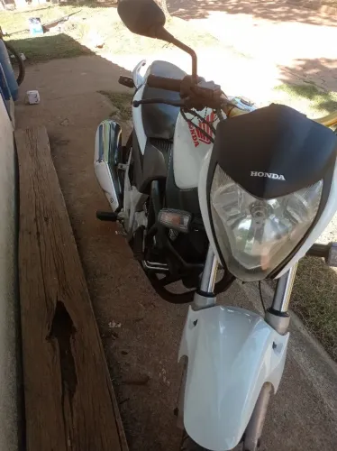 Vendo cb 300