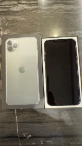 iPhone 11Pro Max novíssimo