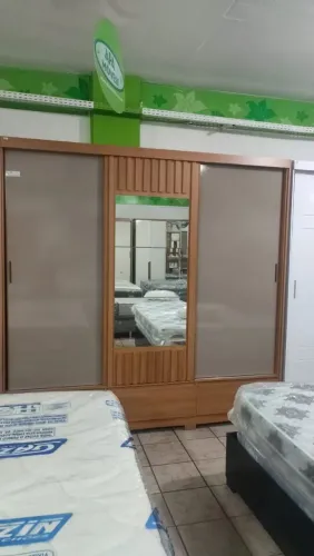 GUARDA-ROUPA NOVO À VENDA. PRA VENDER HOJE!!<br>