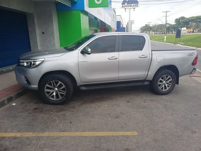 Toyota Hilux CD SRX 4X4 2.8 TDI 16V Diesel Aut. 2016