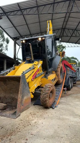 Retroescavadeira B95B 2025 400 hrs