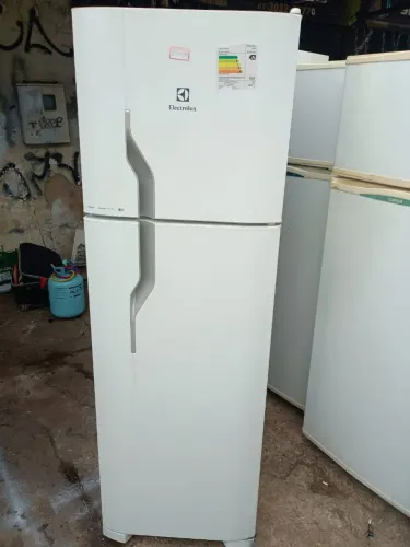 GELADEIRA ELECTROLUX DUPLEX FROST FREE CONSERVADA