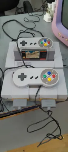 Super nitendo 2 controles 1 jogo ,cabos e fonte