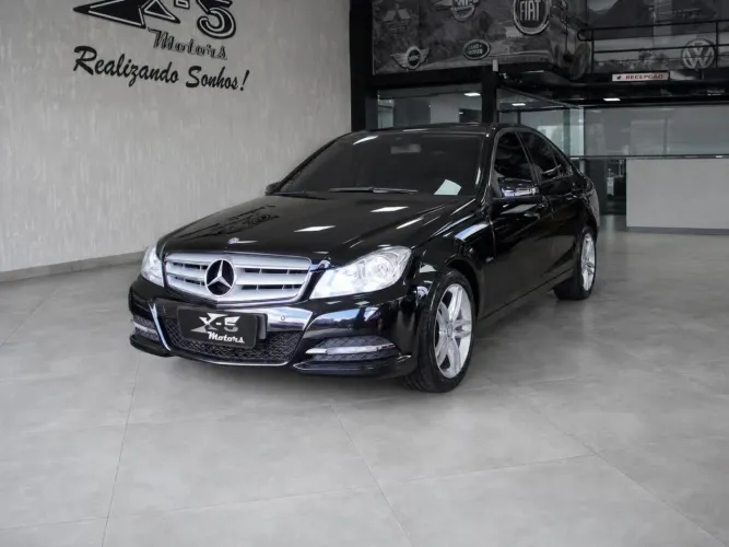 Mercedes-Benz C-180 CGI Classic 1.8 16V 156cv Aut. 2012