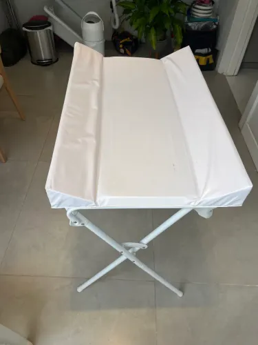 Banheira Com Trocador + ruído cinza
