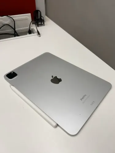 iPad 11 Pro M2