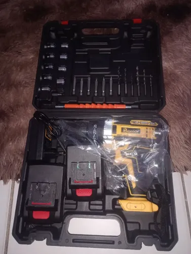 Furadeira e parafusadeira venda ou troca por celular