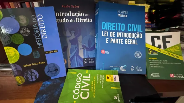     Coleção 6 Livros de Direito - Faculdade, OAB e Concursos