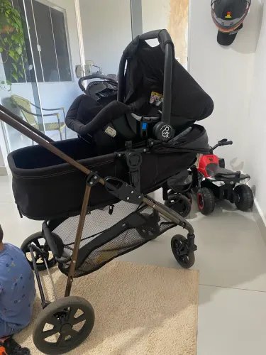 Carrinho de bebê + bebê conforto galzerano 
