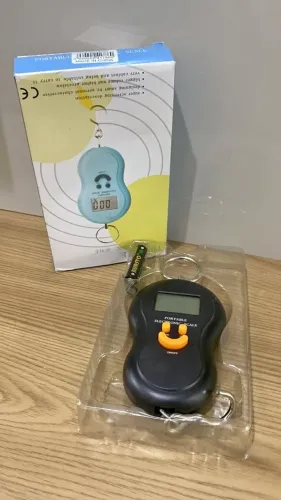 Balança Digital de Mão 50kg Portátil com Alta Precisão