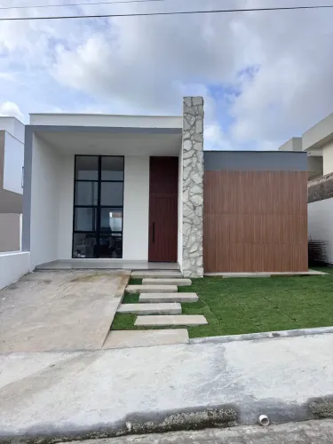 Vendo Belíssima Casa no Condomínio Porto Monte em Marechal Deodoro.
