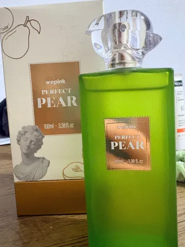 Perfume perfect pear