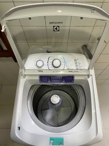 Vende- se máquina de lavar eletrolux