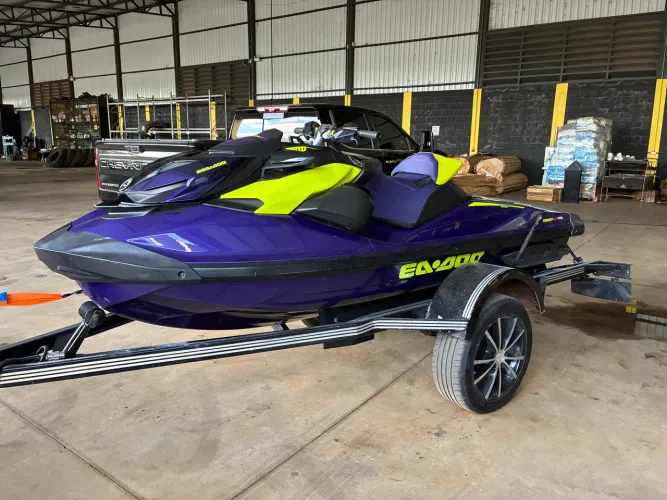 Jet ski 300