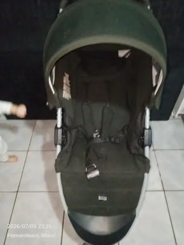 Carrinho de bebê+ bebê conforto