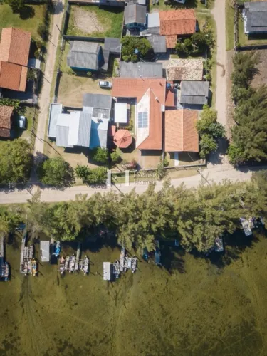 Casa a venda frente para Lagoa da Cigana