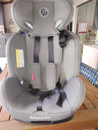 Cadeira de segurança pra criança Fisher price