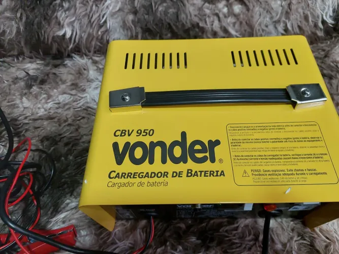 Carregador de bateria automotivo Vonder