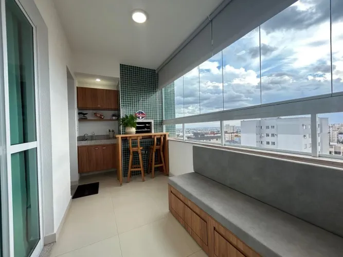 Apartamento à venda no bairro Santa Mônica em Uberlândia